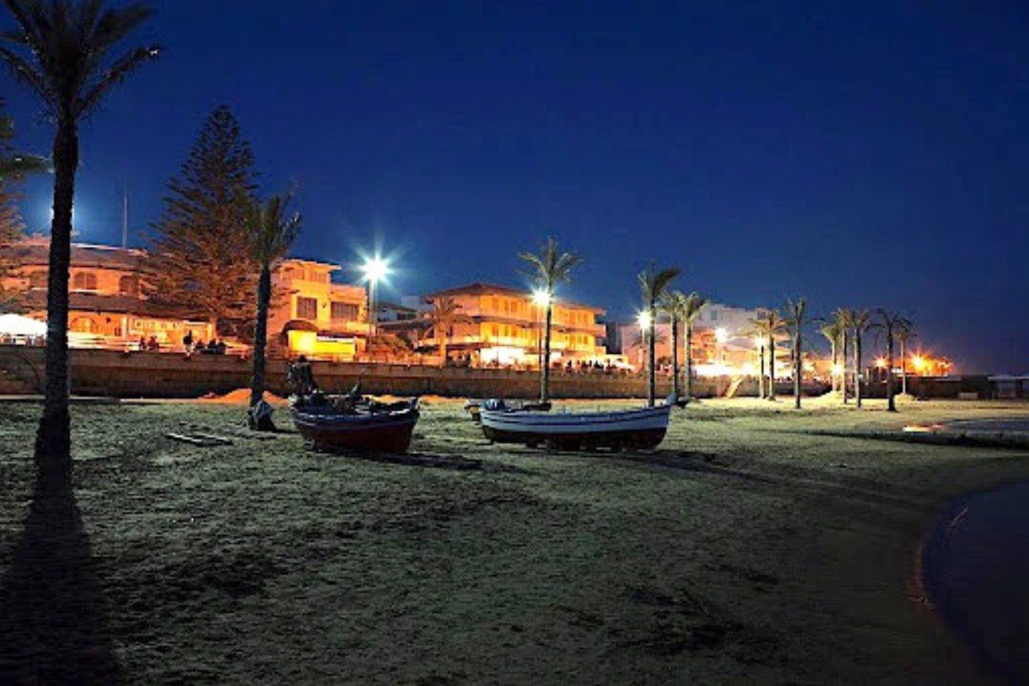 Troppo "casino", a Marina di Ragusa arrivano le guardie giurate per garantire il controllo notturno